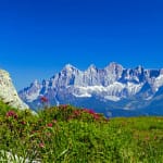 Explorer les meilleures stations de montagne dans les Pyrénées en été Paysage des montagnes des pyrénées